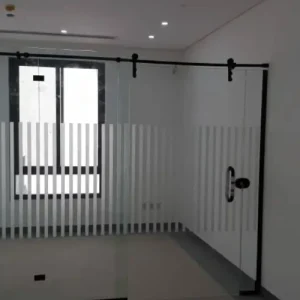تركيب زجاج سيكوريت - زجاج سيكوريت - شركة ياش للمقاولات العامة: 0599808883